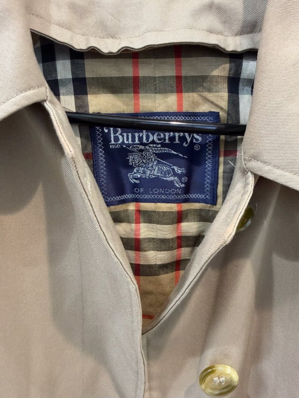 Burberry's Trench Coat Brown | Size: XL - Picture 3 of 4